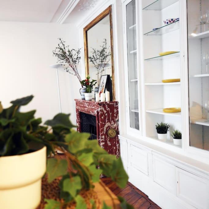 Appartement Haussmanannien Cosy - Republique Paris Exterior foto